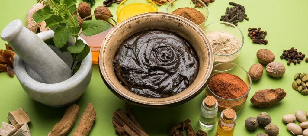 Holistic-Benefits-of-Ayurveda-for-Thyroid-and-Digestive-Care